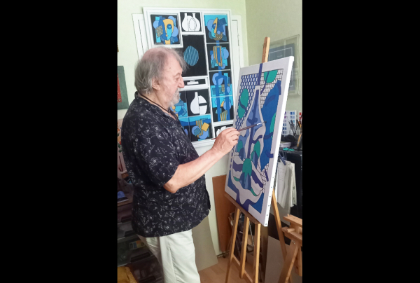 Michel MARANT, dans son atelier. Il a obtenu le Grand Prix de Peinture 2025 et reçu le titre de Grand Pinceau de France, décerné aux Lauréats nationaux du concours des Éditions des musées et de la culture EDMC-Europe   