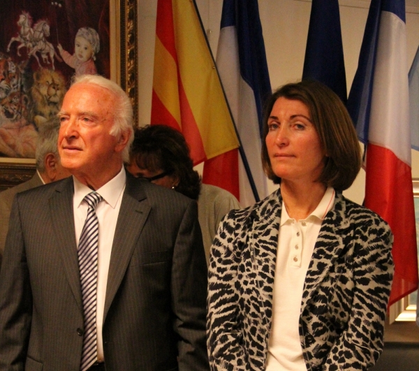 GUY WEIL, PRESIDENT ET MARINA PICASSO MARRAINE, DE L'EXPOSITION INTERNATIONALE ARTISTES DU MONDE CANNES © EDMC-MD