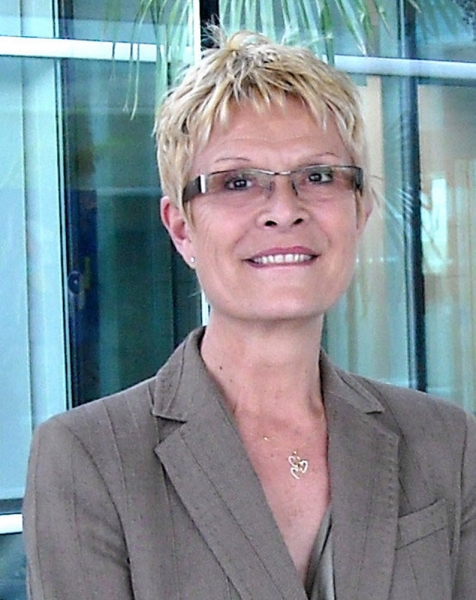 LA PEINTRE MARTINE BELFODIL UN TALENT DES ARTS CONFIRME, UNE STYLISTIQUE MAITRISEE INSUFFLENT DANS LA PEINTURE CONTEMPORAINE LA MODERNITE DU XXI EME SIECLE.