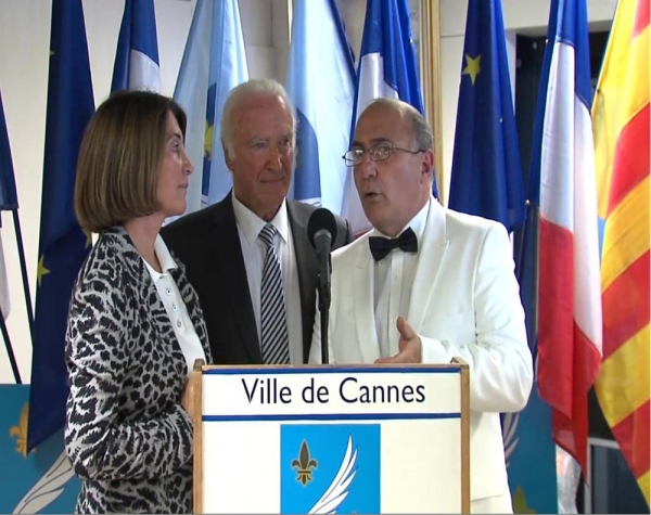 29 Mise en relief de la création contemporaine Remise de Prix au Palais des Congrès à Cannes Marina Picasso, Guy Weil, Antoine Antolini