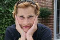 Catherine FEFF, muraliste, artiste peintre, Lauréate du Palmarès a obtenu le Trophée Européen des Arts 2022, avec félicitations du Jury