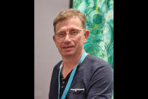 Frédéric STEINLAENDER, artiste peintre, pastelliste, maîtrise un ensemble de techniques  du fusain à l'enluminure, ou au dessin. Ses œuvres du concours montrent comment il a su conquérir par les pastels la lumière du paysage.   