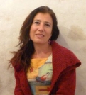 CATERINA VARCHETTA, PEINTRE SUR PORCELAINE, AU POLE D'EXPOSITION SUD COTE-D'AZUR EN AVRIL 2011
