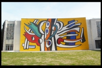 Le Musée National Fernand LEGER à Biot sur la Côte-d'Azur (vue extérieure du Musée sur un côté)